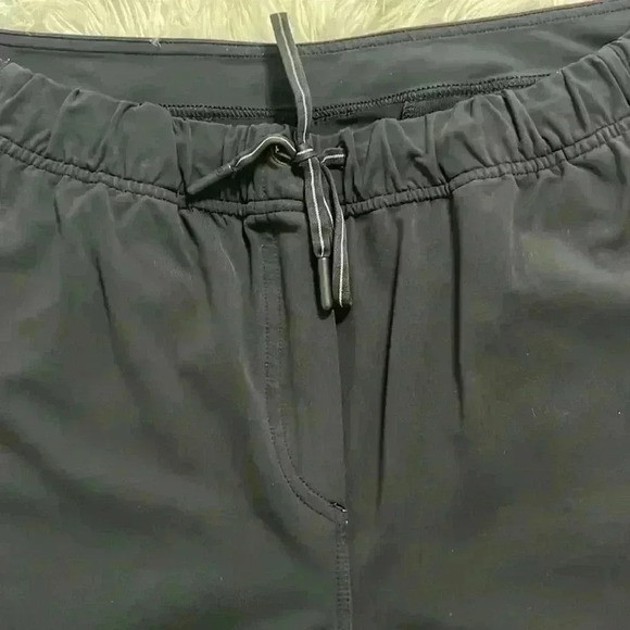 Lululemon woman’s jogger - Picture 5 of 8
